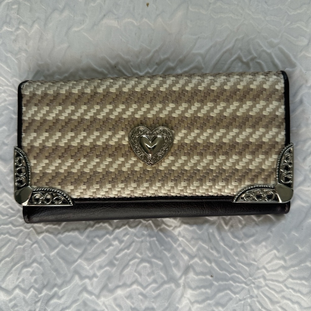 Elegant Silver and Black Women's Wallet